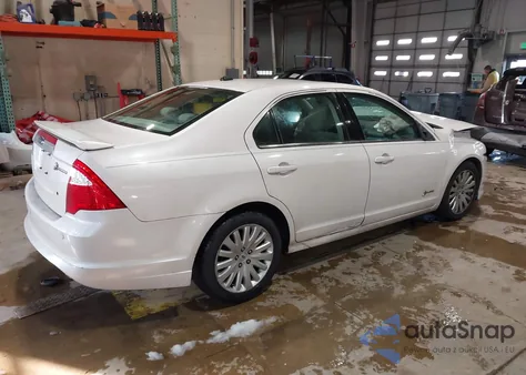 2010 Ford Fusion Hybrid from USA, damaged, VIN 3FADP0L31AR295863